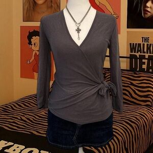 Ann Taylor Gray Ballerina Blouse – XS
